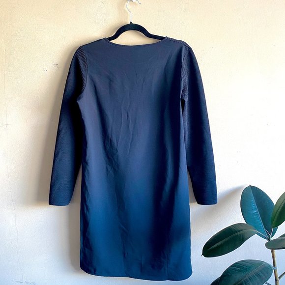 Zara Long Sleeve Top with Side Slit High Low - Picture 3 of 3